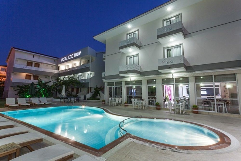 Hotel Ege Tulip Çeşme Zewnętrze zdjęcie