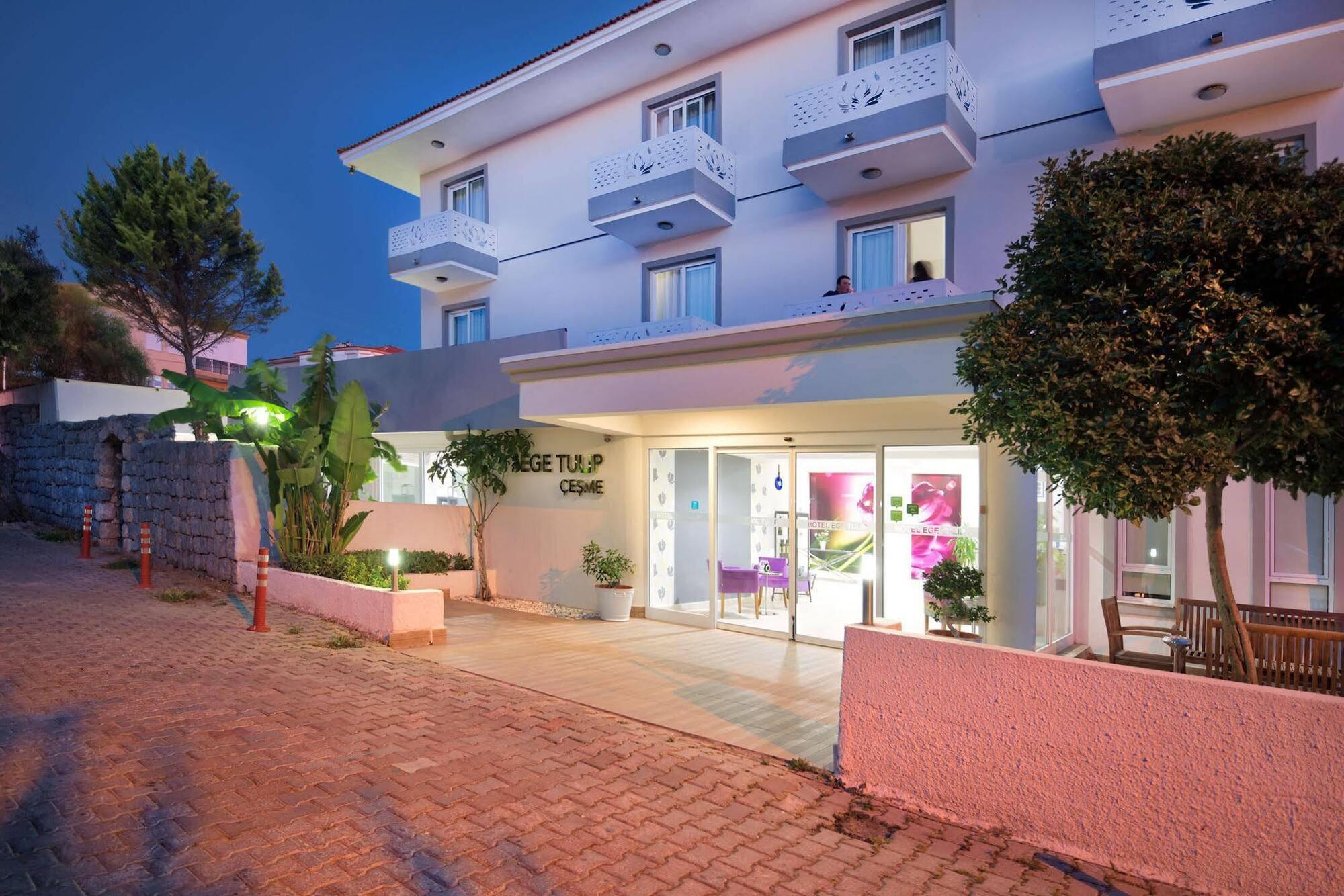 Hotel Ege Tulip Çeşme Zewnętrze zdjęcie