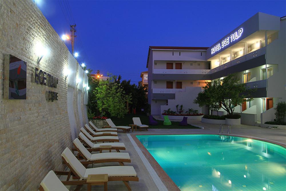 Hotel Ege Tulip Çeşme Zewnętrze zdjęcie